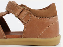 Load image into Gallery viewer, Bobux Roam IW Sandal Caramel