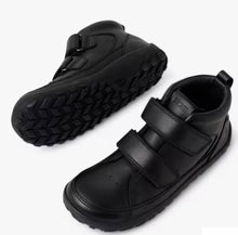Load image into Gallery viewer, BOBUX TREK KID SCHOOL SHOE BLACK LEATHER