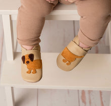 Load image into Gallery viewer, Inch Blue Dash Cream/Tan Baby Shoes