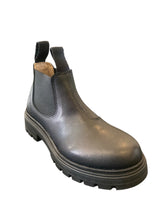 Load image into Gallery viewer, Petasil Caiser Black Leather Chelsea Boot
