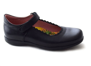 Petasil Blanche Leather F fit School Shoe