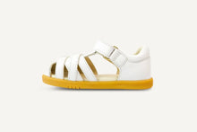 Load image into Gallery viewer, Bobux Cross Jump IW Sandal White