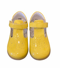 Load image into Gallery viewer, Bo-Bell Toto Yellow Patent Leather T-Bar